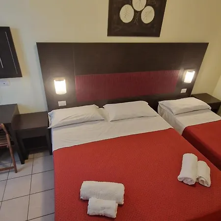 Alibi Hotell 3*