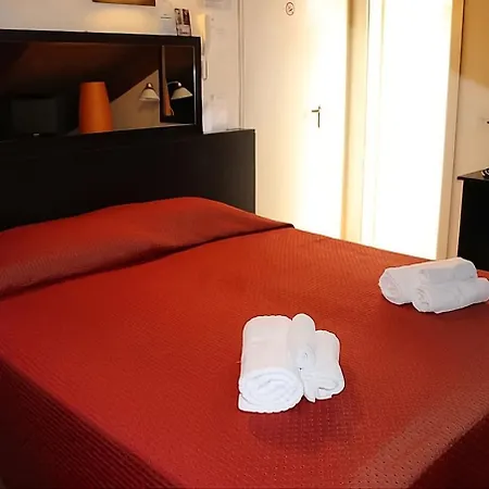 Alibi Hotell 3*