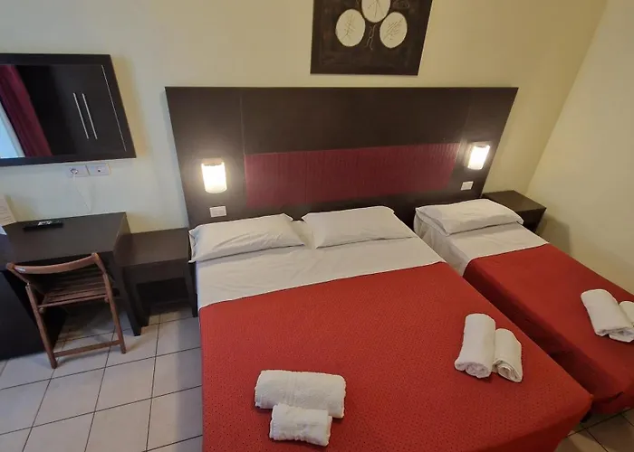 Alibi Hotel 3*